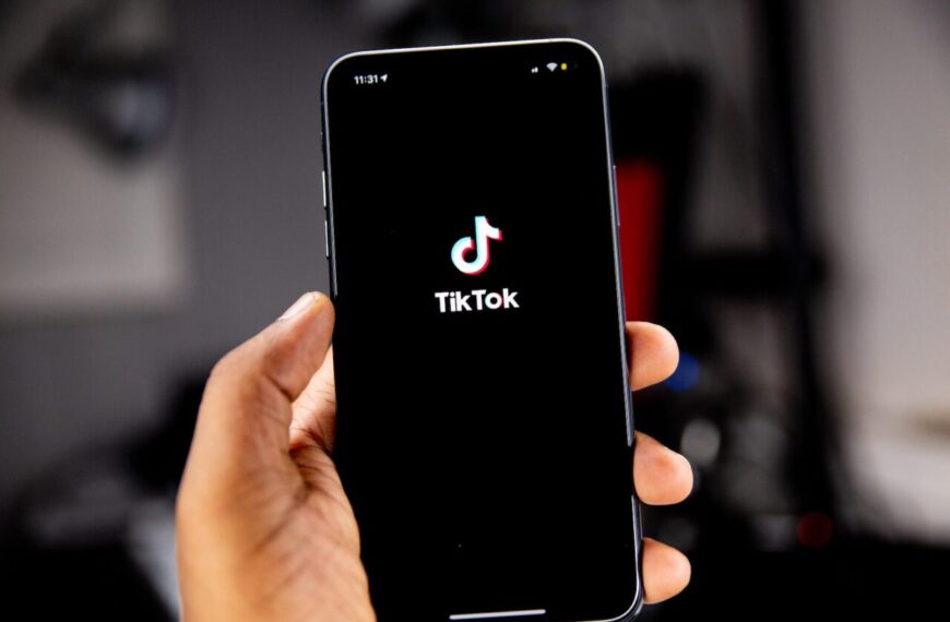 Another Social Media Warning as TikTok Gets Red Flag for Crypto Scams